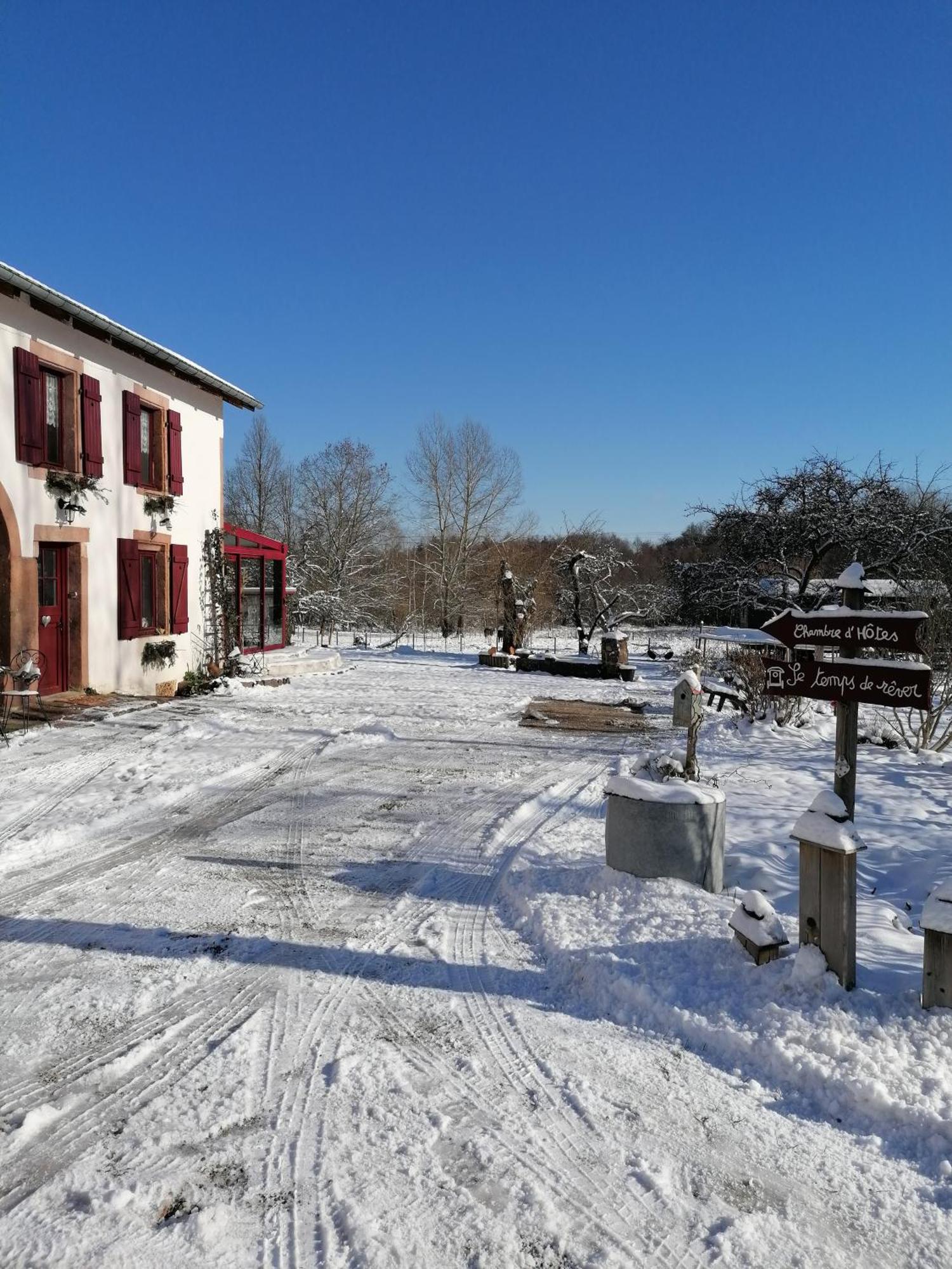 مبيت وإفطار Saint-Michel-sur-Meurthe Roulotte Le Temps De Rever المظهر الخارجي الصورة